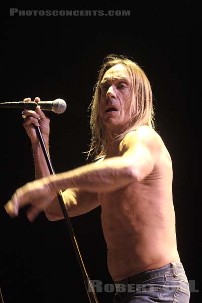 IGGY POP AND THE STOOGES - 2007-07-03 - PARIS - Palais des Sports - 